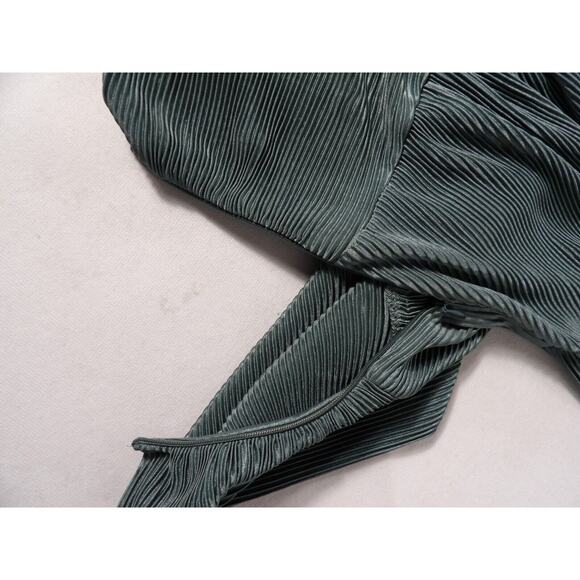 ASTR The Label Blouse XS Smocked Crop Career Accordian Pleated Green Slate V - Picture 9 of 11